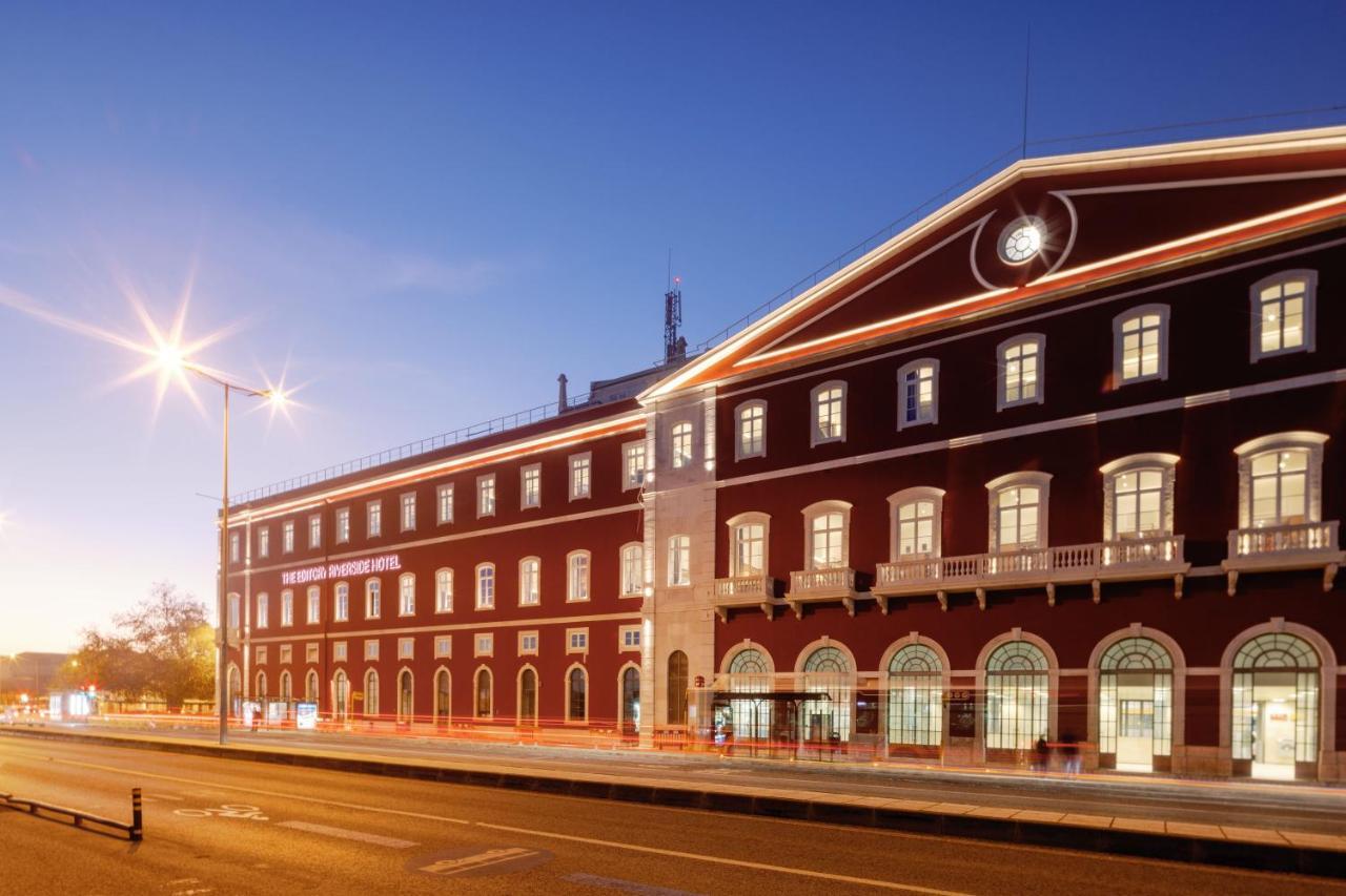 The Editory Riverside Hotel, An Historic Hotel リスボン エクステリア 写真 The hotel at night
