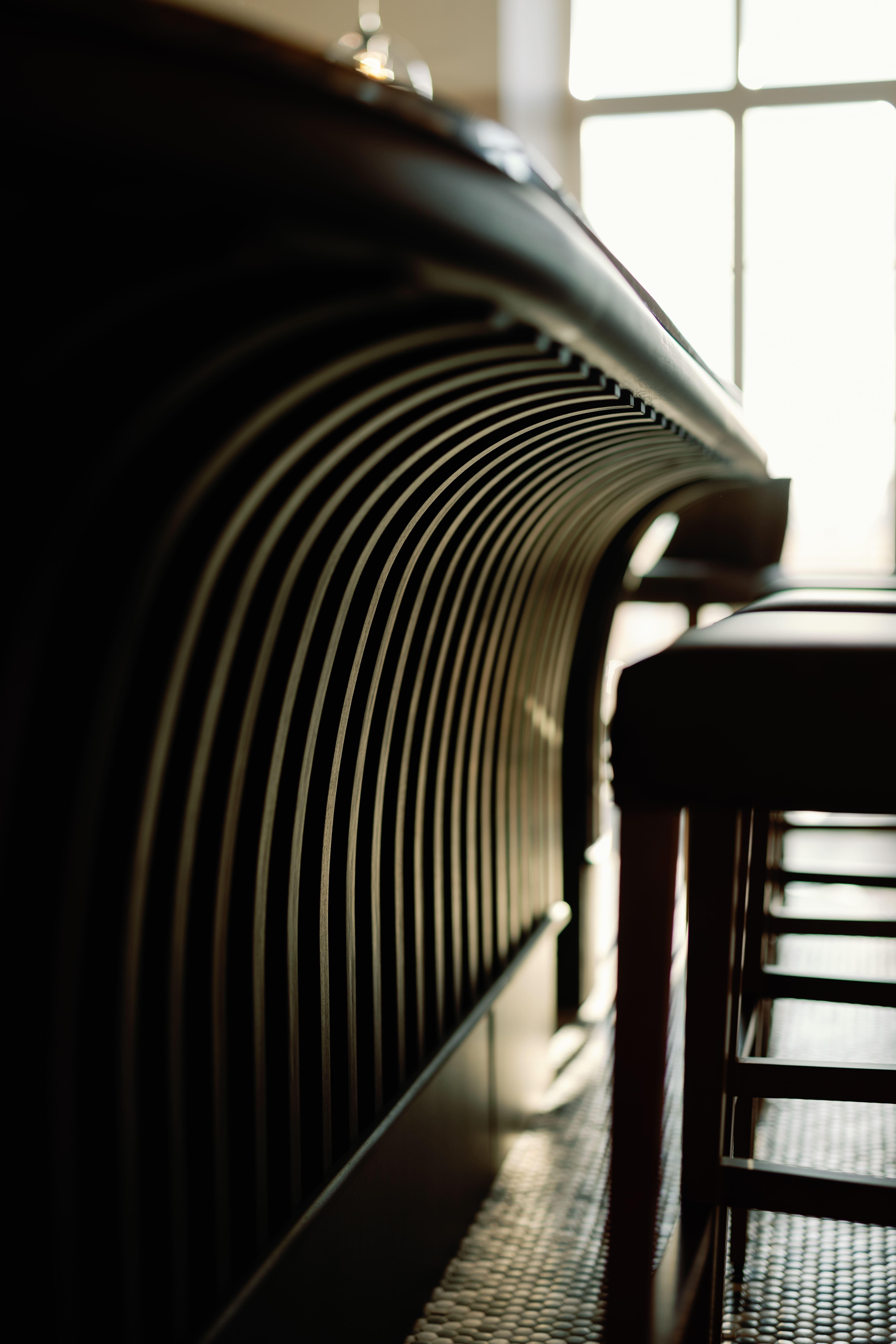 The Editory Riverside Hotel, An Historic Hotel リスボン エクステリア 写真 The curved metal staircase