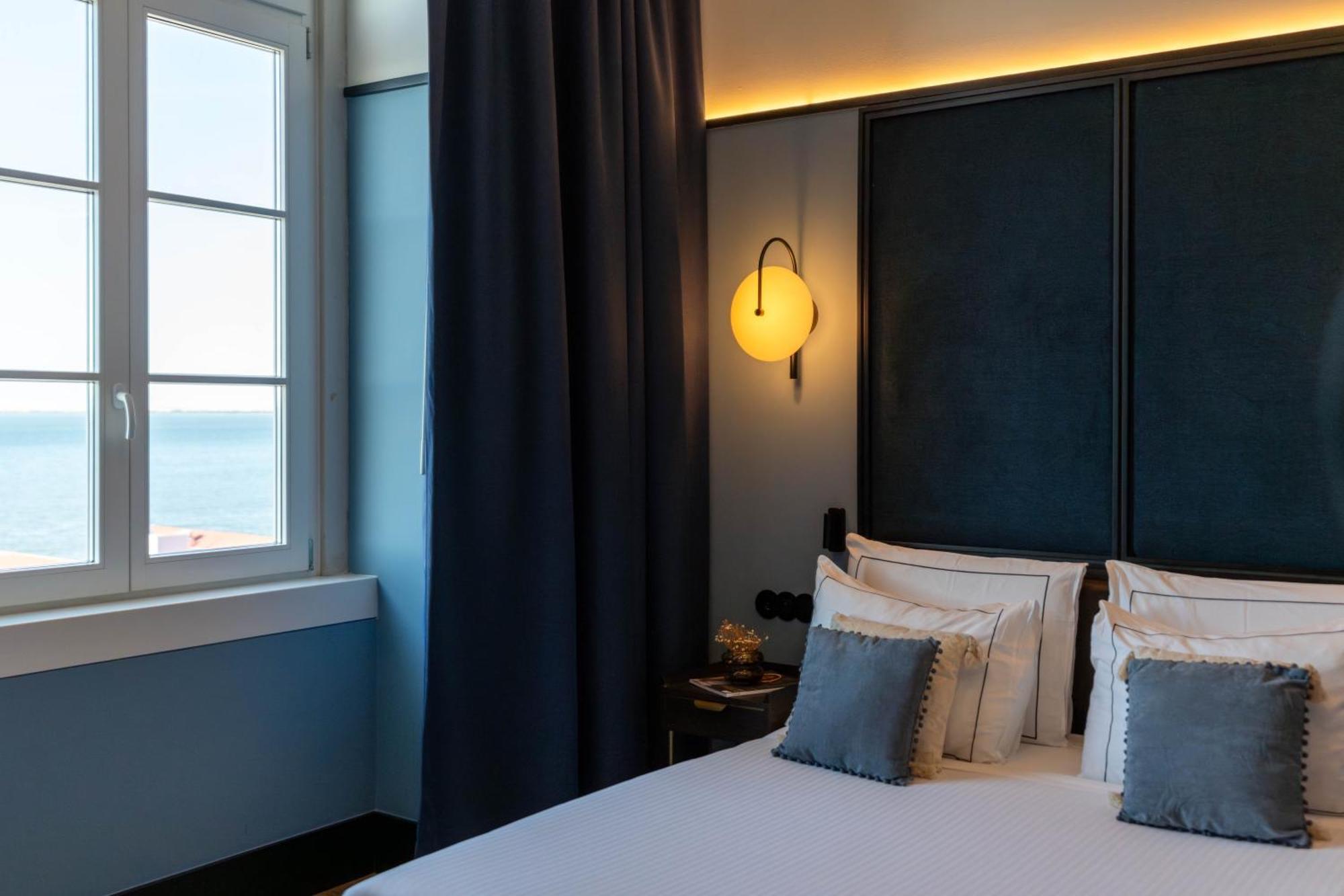 The Editory Riverside Hotel, An Historic Hotel リスボン エクステリア 写真 A room at the hotel